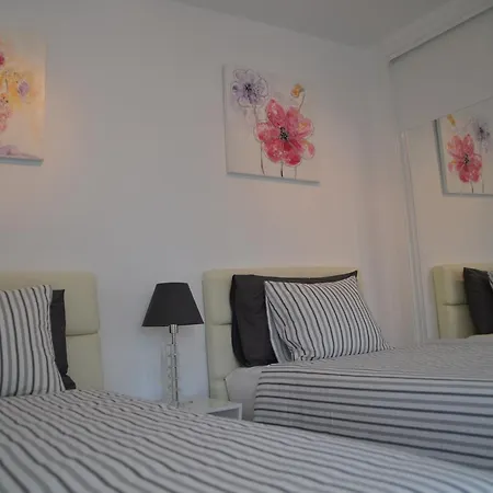 Διαμέρισμα Gracioseros 118 & 202 *